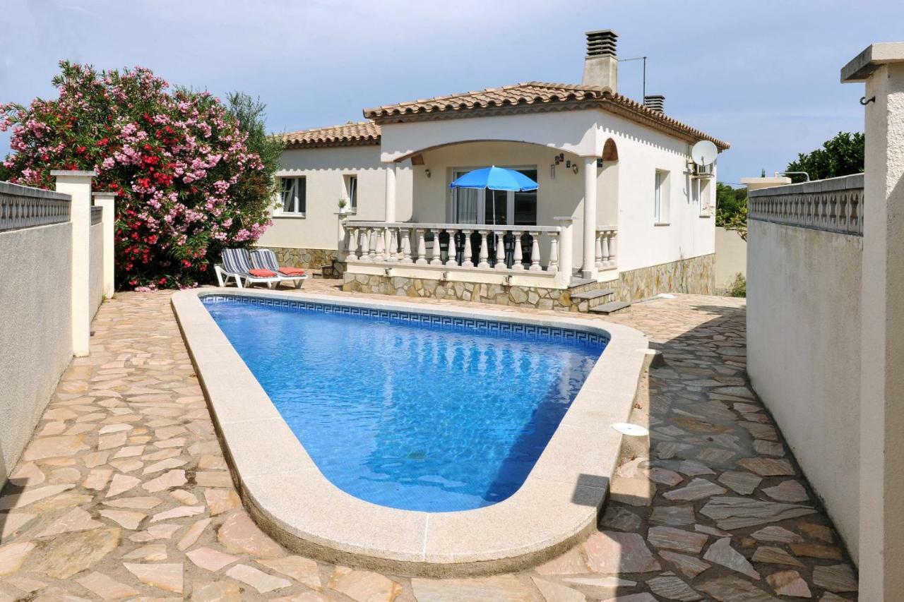 Guti Villa L' Escala Bagian luar foto